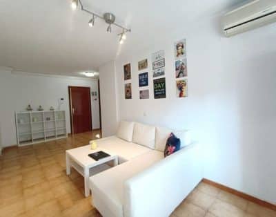 Apartamento, C/ de Julián Hernández, Madrid, España