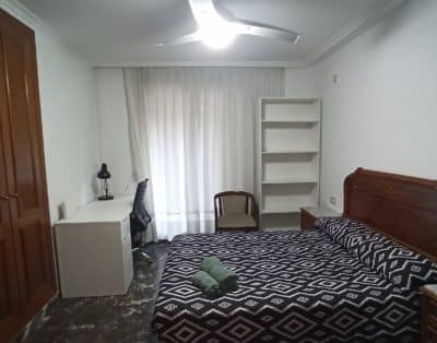 Habitación Individual H2 en calle Fontanares, Patraix