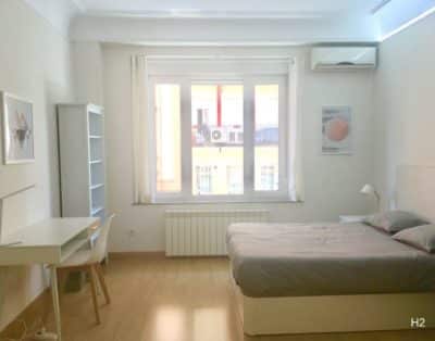 Habitación Individual H2, Avenida Menéndez Pelayo, Retiro, Madrid