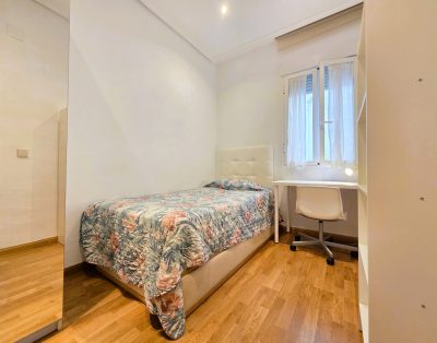 Habitación Individual H4 en C/ de la Reina, Madrid