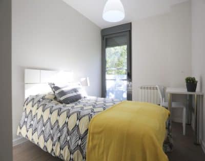 Habitación Individual H2 en C/ Mira el Sol, Embajadores, Madrid.