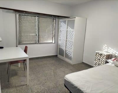 Habitación Individual H1 en calle Polo y Peyrolón, Mestalla