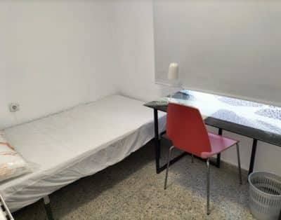 Habitación Individual H4 en calle Polo y Peyrolón, Mestalla, Valencia