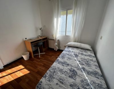 Habitación Individual H3 en C/ Sánchez Preciado, Valdezarza, Madrid