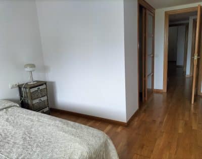 Habitación Individual H1 con baño privado, en calle Antonio Suarez, Mestalla, Valencia