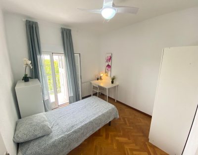Habitación Individual H4, C/ de Guillermo Pingarron, Puente de Vallecas, Madrid